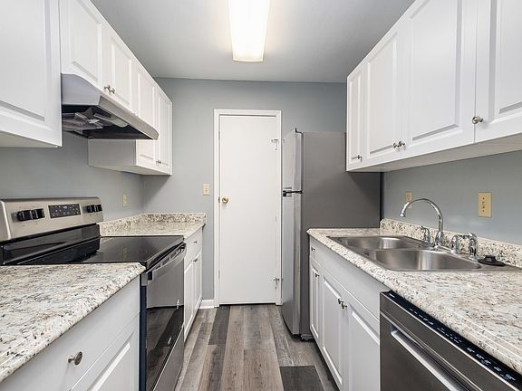 5th image of 3506 Sable Palm Ln #2D