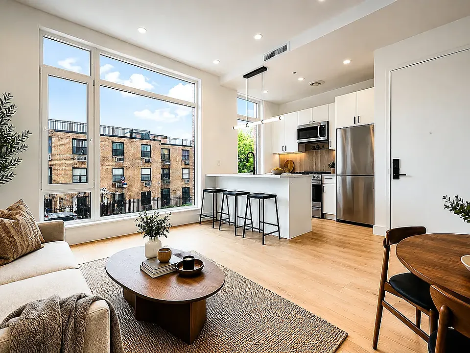 418 Lorimer St #3C