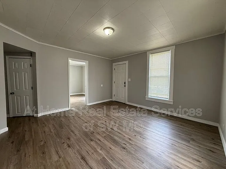 438 W Page St — Photo 5