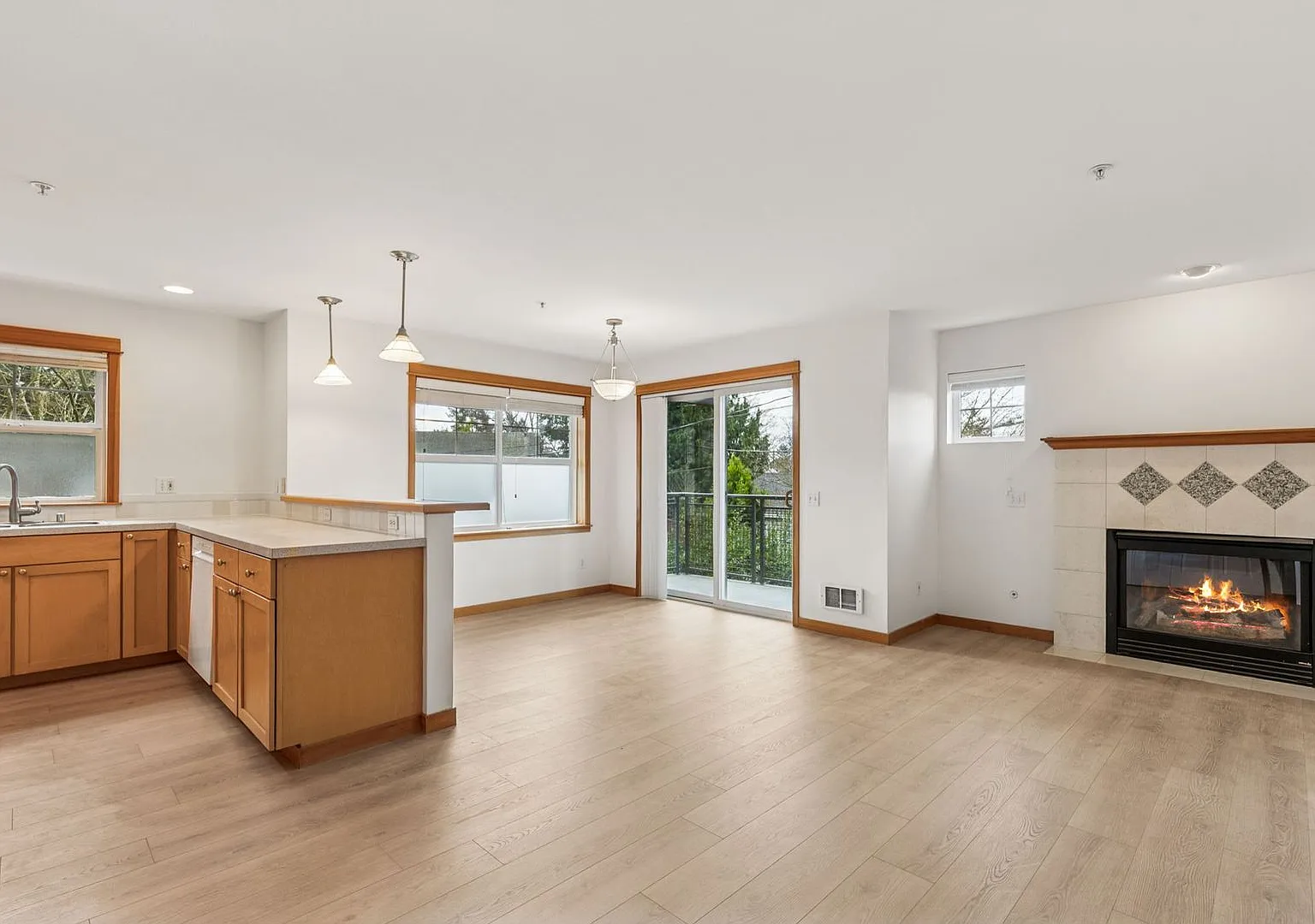 2-Bedroom Apartment for Rent at North Admiral Court - West Seattle — Photo 3