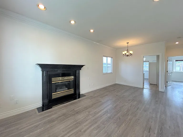 1478 E 57th Ave — Photo 3