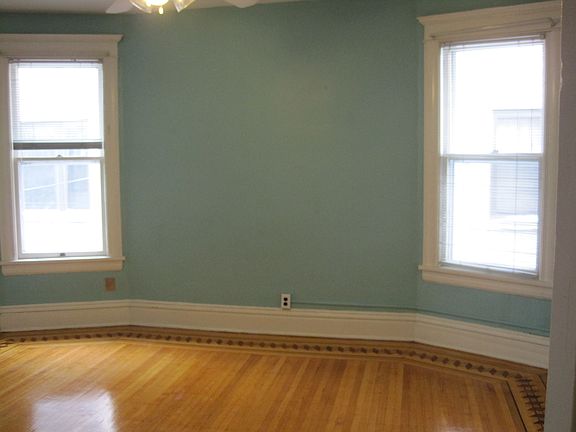 4th image of 2311 Bryant Ave S APT 2