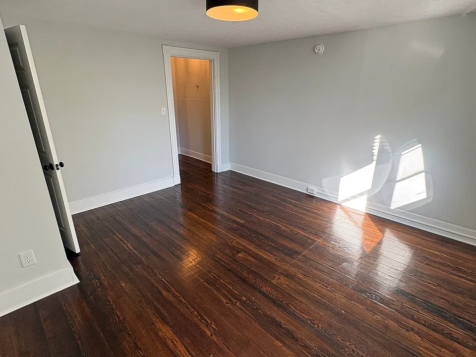 515 Sanford St #3
