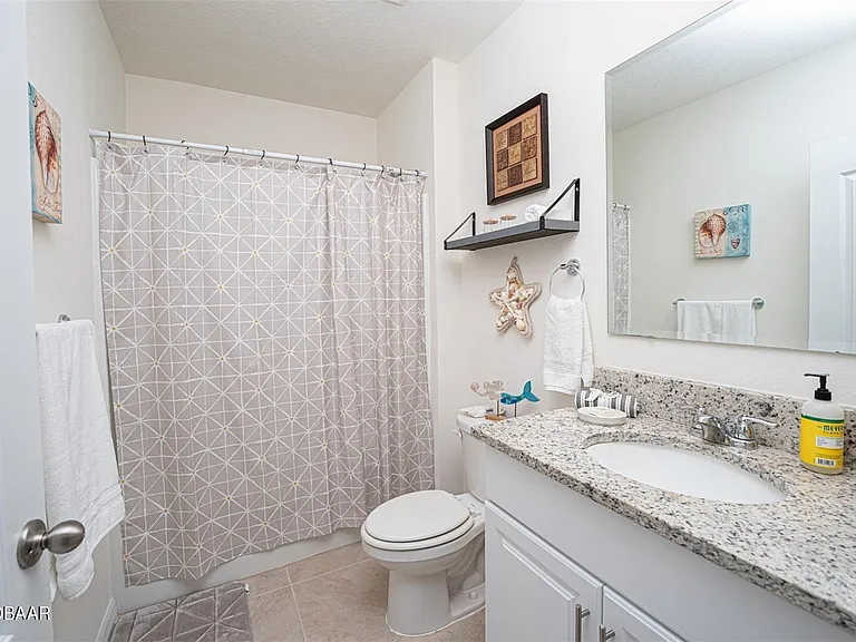1326 Middle Lake Dr — Photo 7