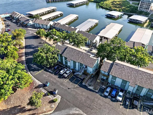 237 Southwood Shores Pl #2B, Lake Ozark, MO 65049