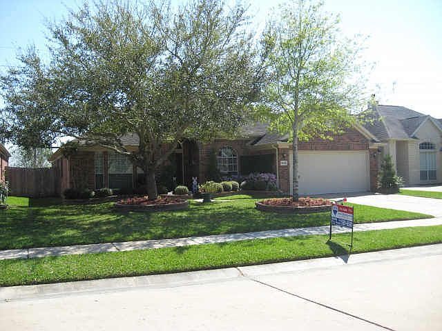 1st image of 3115 E Webber Dr