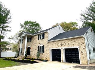 349 Spotswood Englishtown Rd, Monroe Township, NJ 08831