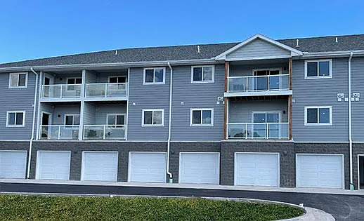 1330 E Minnesota St #202