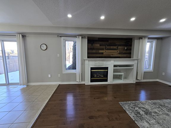 4th image of 1468 Coldstream Dr