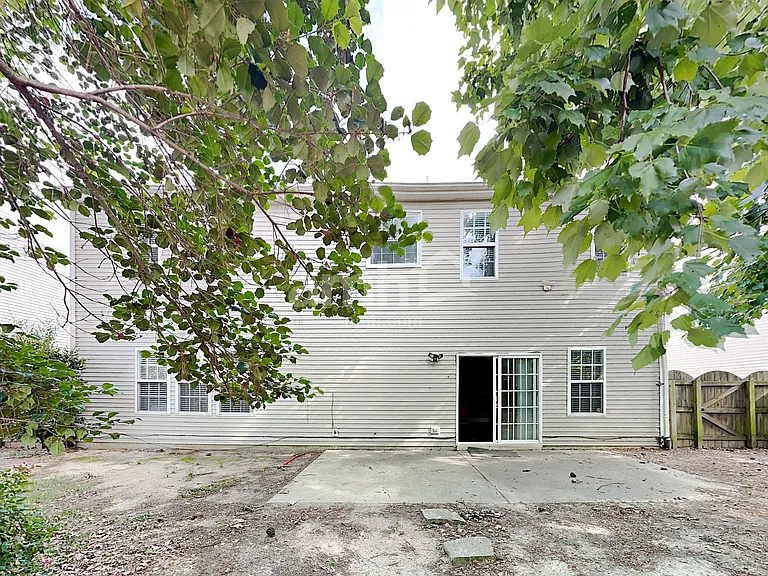 5617 Enoree Ln — Photo 21