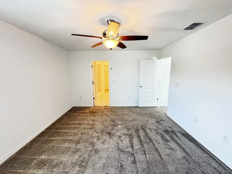 645 Bell Prairie Cir — Photo 17