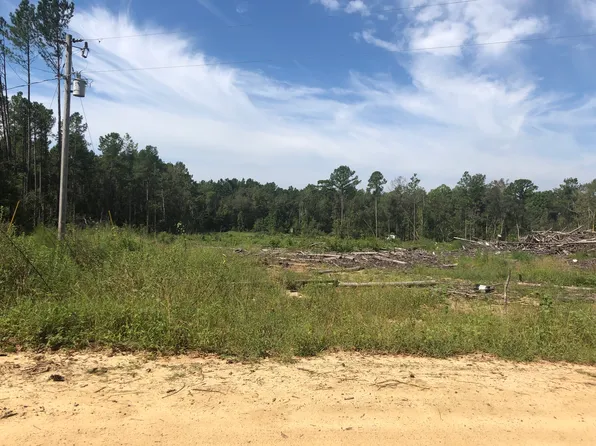 648 Hidden Hills Rd, Metter, GA 30439