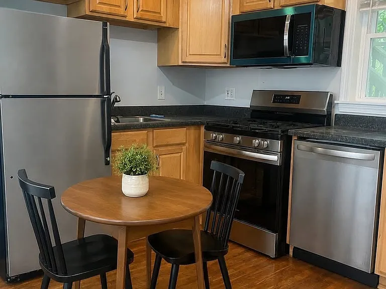 34 Herbert St #1 — Photo 2