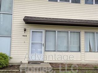 908 N 70th St, Kansas City, KS 66112