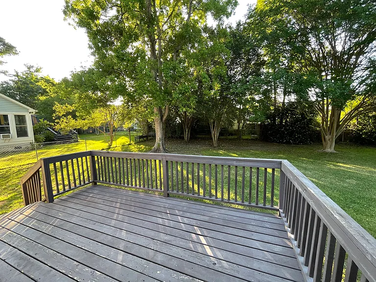 Piper Dr — Photo 12
