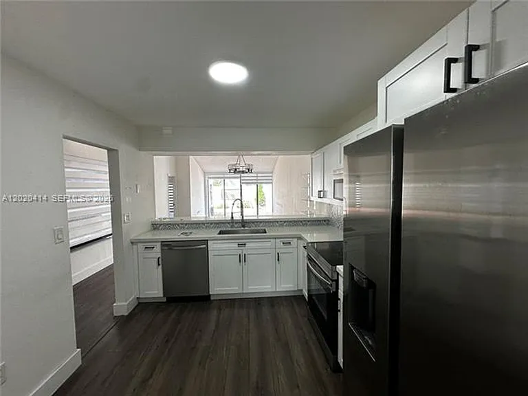13350 SW 88th Ter #F — Photo 2