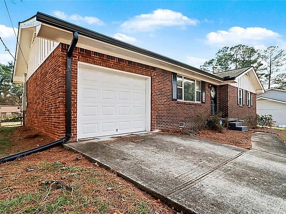 3rd image of 2643 Elkhorn Dr