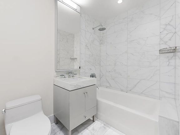 4th image of 460 W 42nd St Penthouse 1A