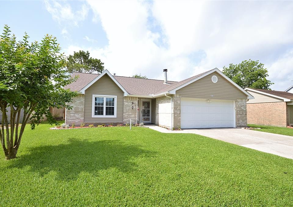 1st image of 10934 Pinewood Ct
