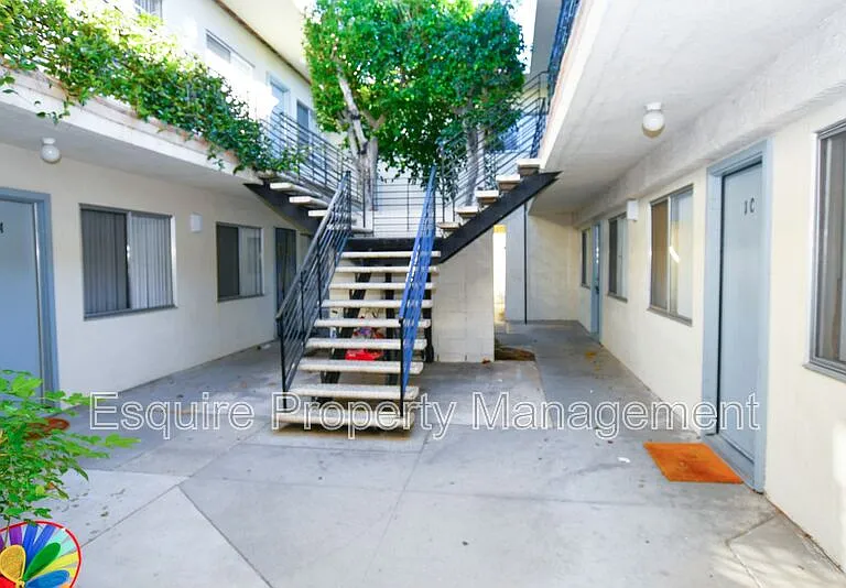 1750 Ventura Blvd #1C — Photo 1