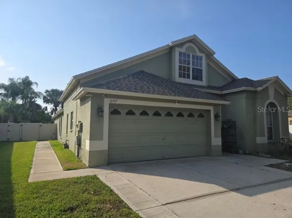 6717 Guilford Crest Dr, Apollo Beach, FL 33572