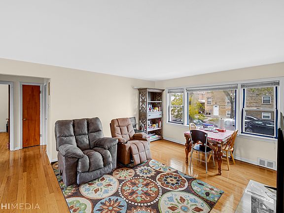 5th image of 3103 W Rosemont Ave #1W