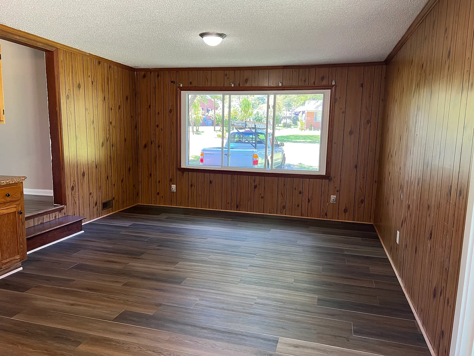 310 Eastwood Dr — Photo 3