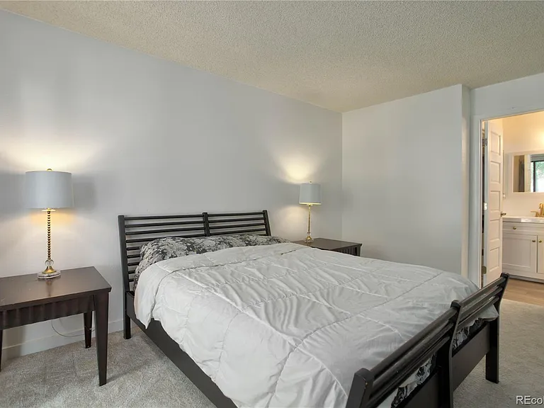 1370 S Idalia St #D — Photo 25