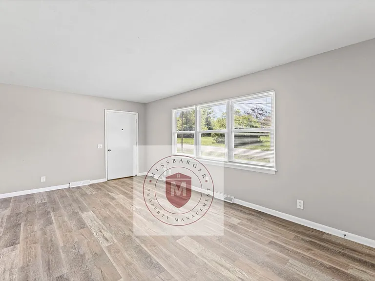 216 Myron Ave #0 — Photo 7