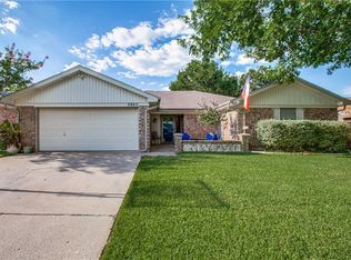 5805 Village Glen Trl, Arlington, TX 76016