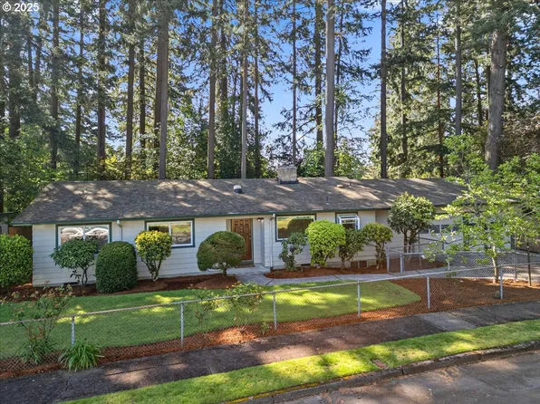 16514 SE Ankeny St, Portland, OR 97233