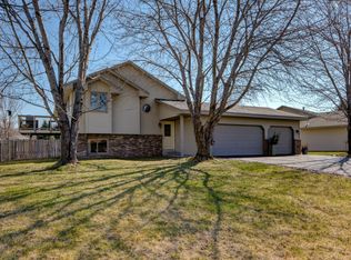 12995 Yukon St NW, Coon Rapids, MN 55448