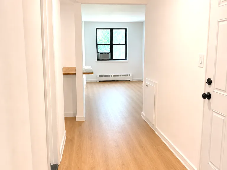 3220 34th Ave #2F — Photo 6