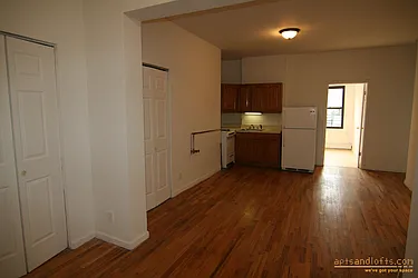 Rented by aptsandlofts.com