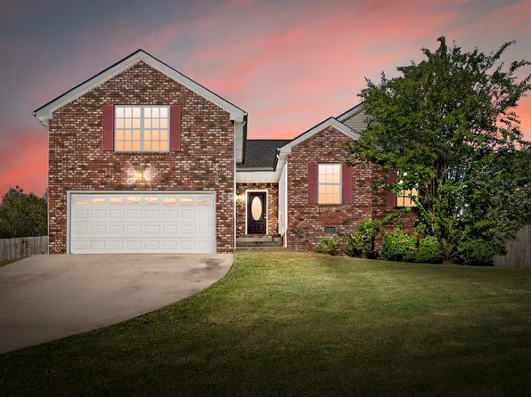 3157 Brook Hill Dr, Clarksville, TN 37042