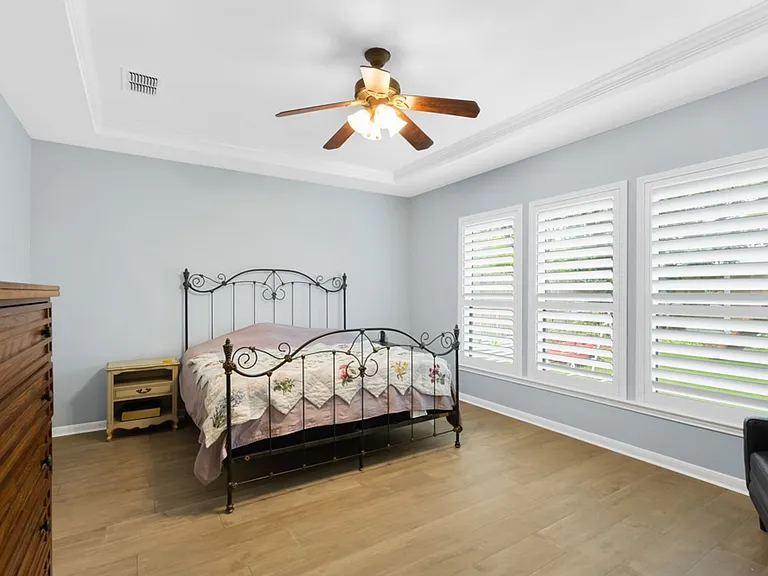 1318 Barton Crk — Photo 13