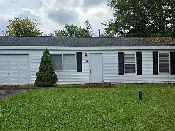 203 Baker Blvd, Syracuse, NY 13209
