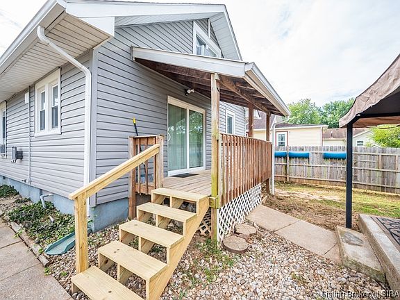 3rd image of 13935 Greene Street NE