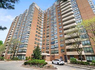 7601 Bathurst St #101, Vaughan, ON L4J4H5
