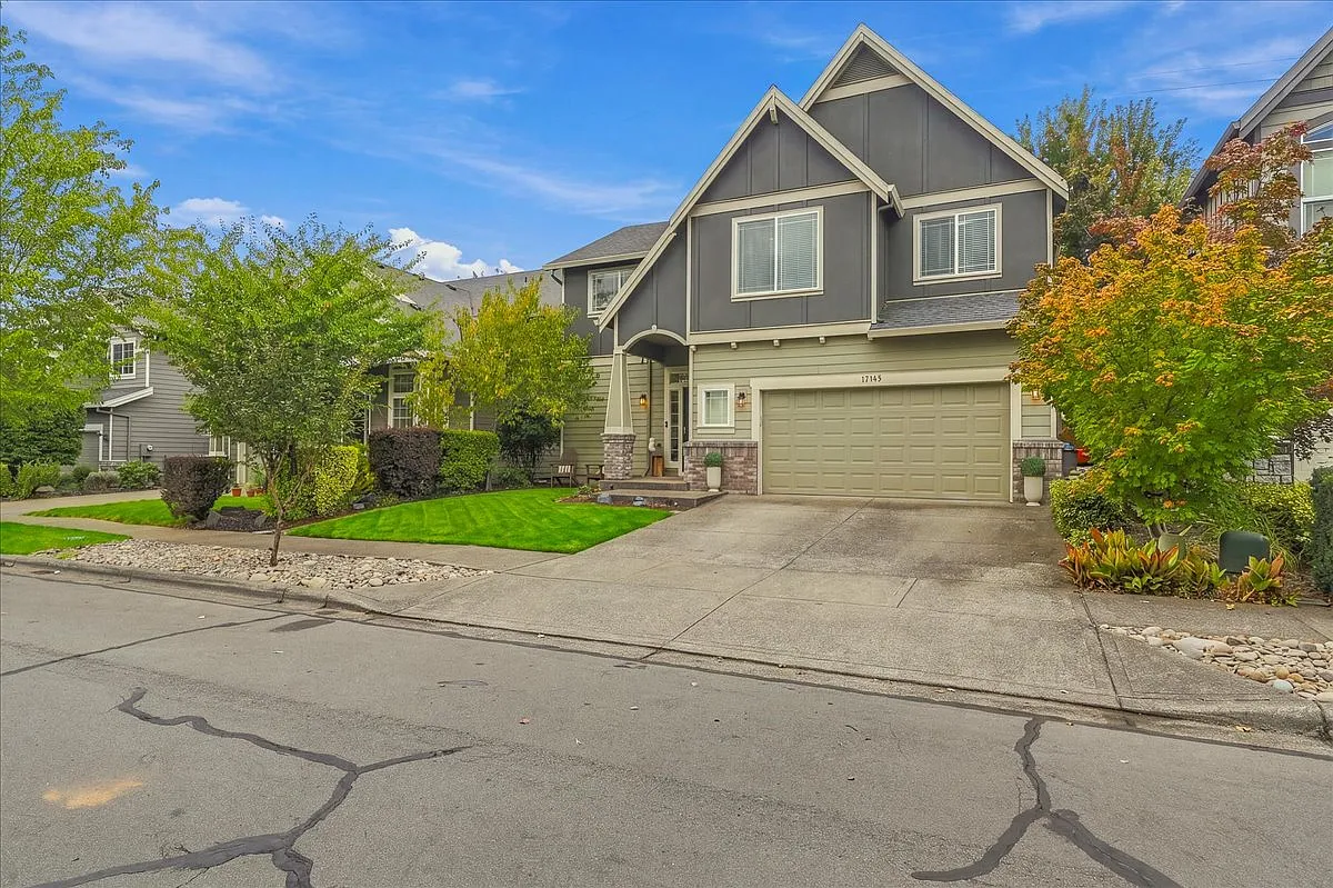 4 bed, 2.5 bath, 1908 sqft, $3,500 — Photo 2
