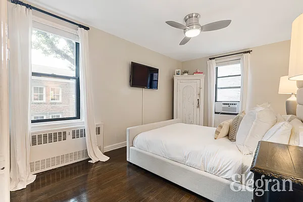 Sold by Elegran | media 2