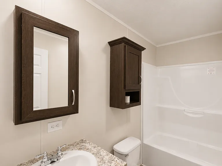 2 E Manor St #2B — Photo 6