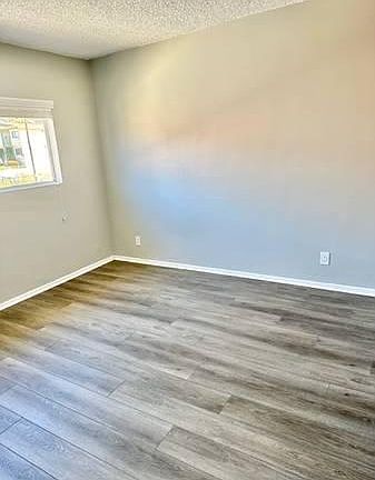 4th image of 6115 Mesa Ave #2