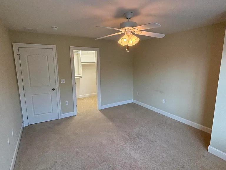 1803 Robinson Close — Photo 23