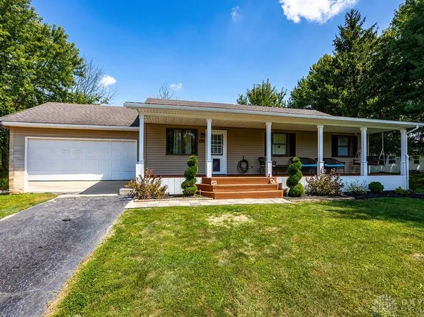 130 Valhalla Dr, Eaton, OH 45320