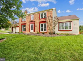 17223 Sandy Knoll Dr, Olney, MD 20832