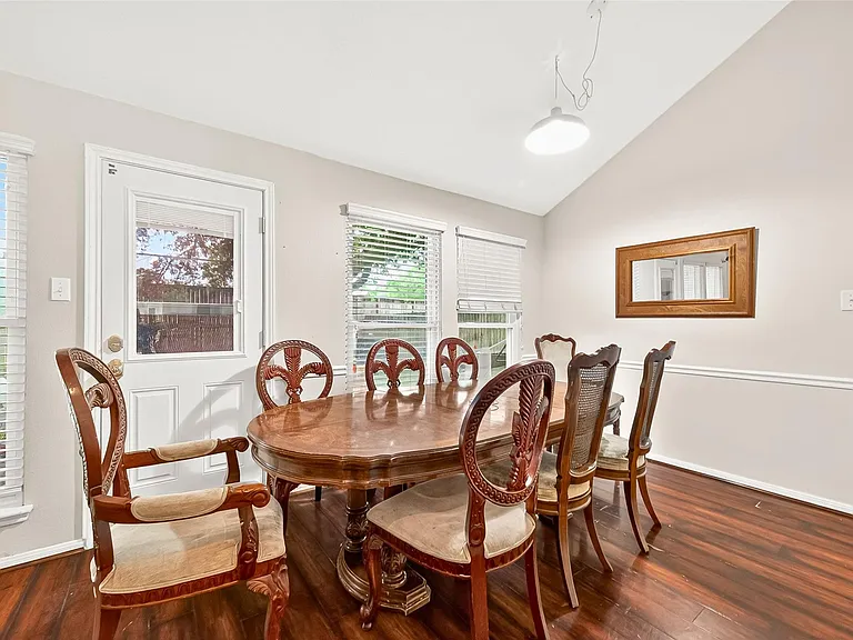 15343 Meadow Village Dr — Photo 4