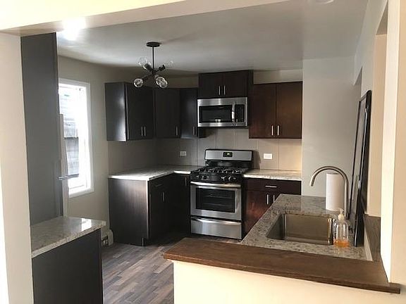 4th image of 6646 N Harlem Ave APT 1N
