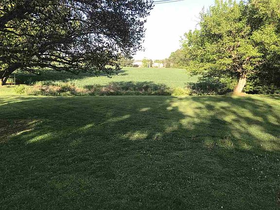 4th image of 504 Lee Dr