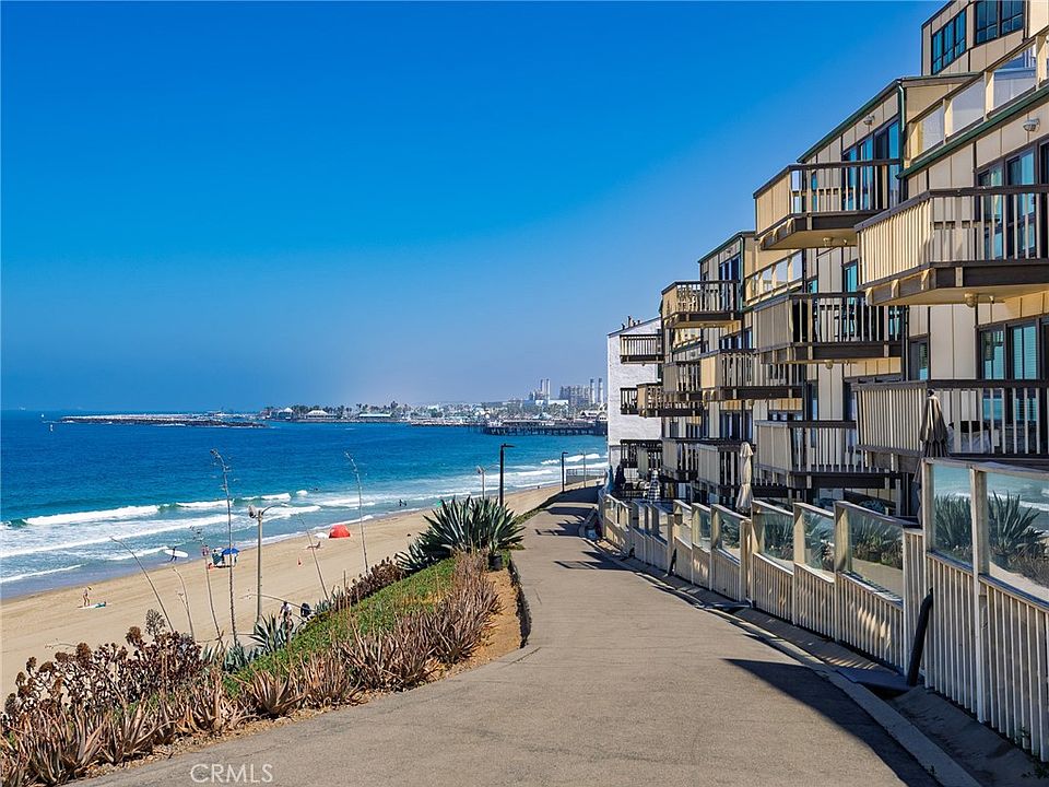 1st image of 625 Esplanade Unit 29